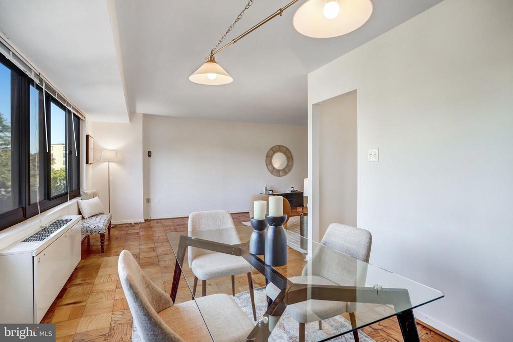 5410 Connecticut Ave NW #512
