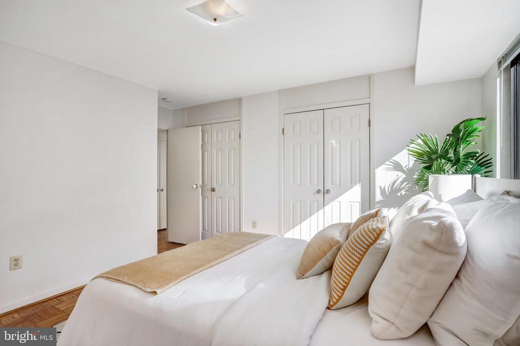 5410 Connecticut Ave NW #512