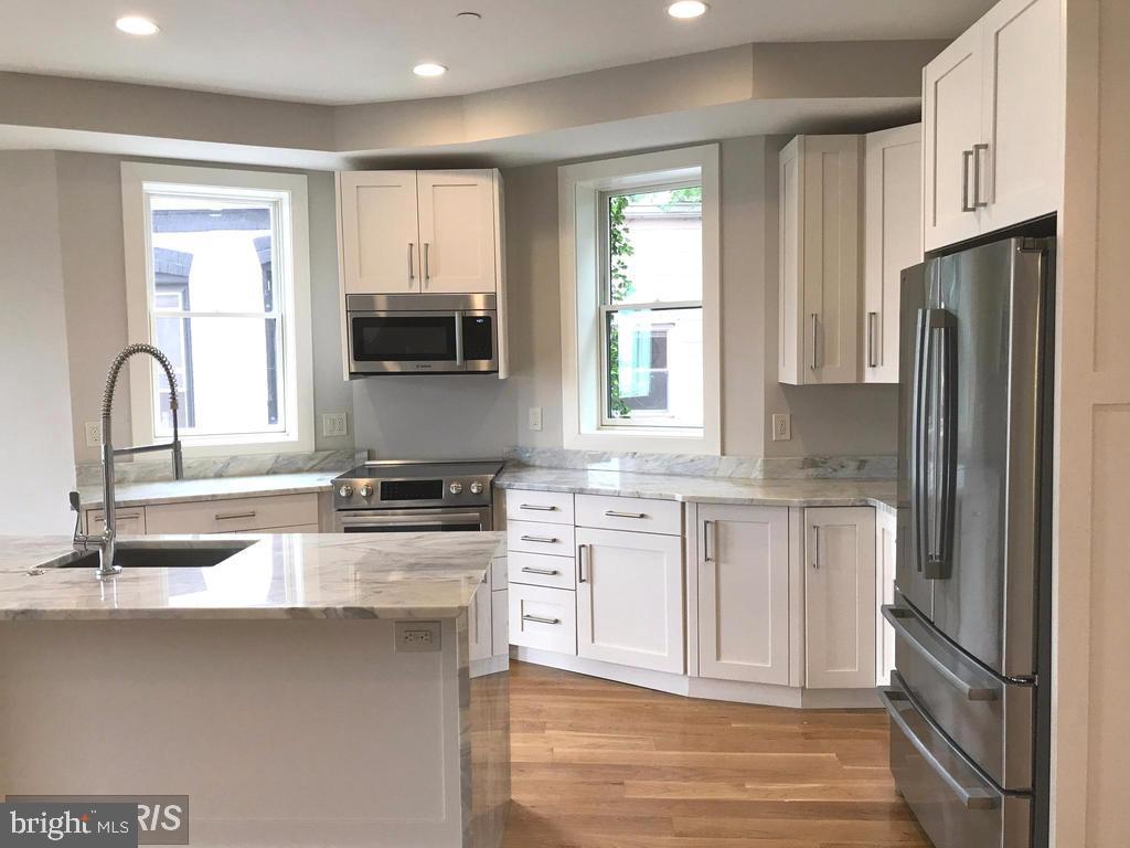 2825 SHERMAN AVENUE NW B