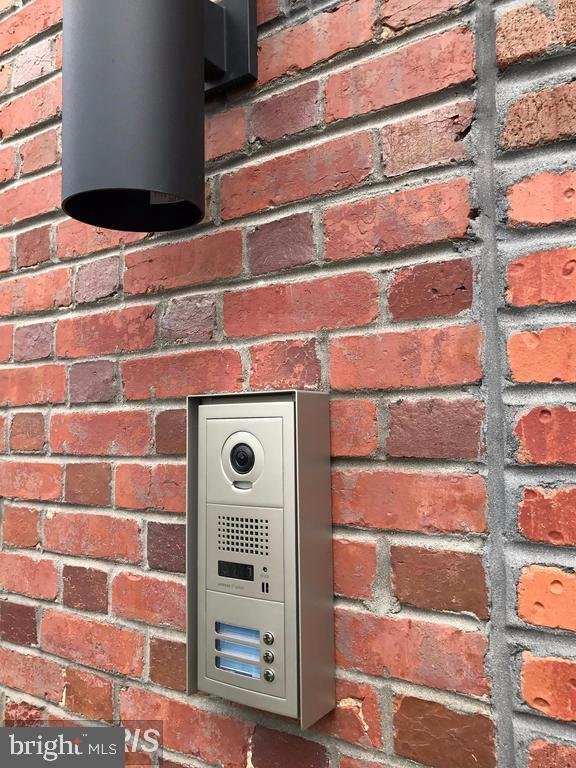 2825 SHERMAN AVENUE NW B