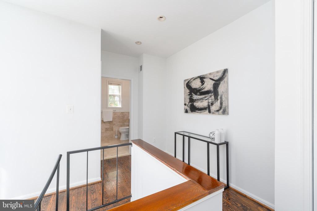 815 G St NE