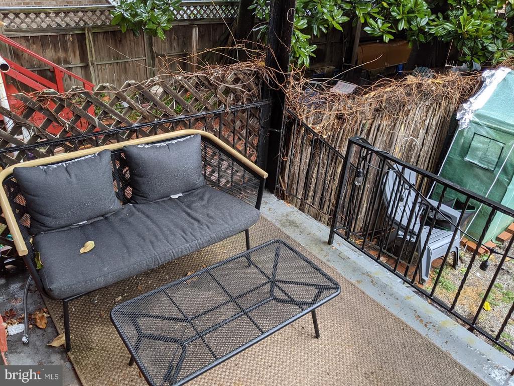 113 5TH STREET NE #1
