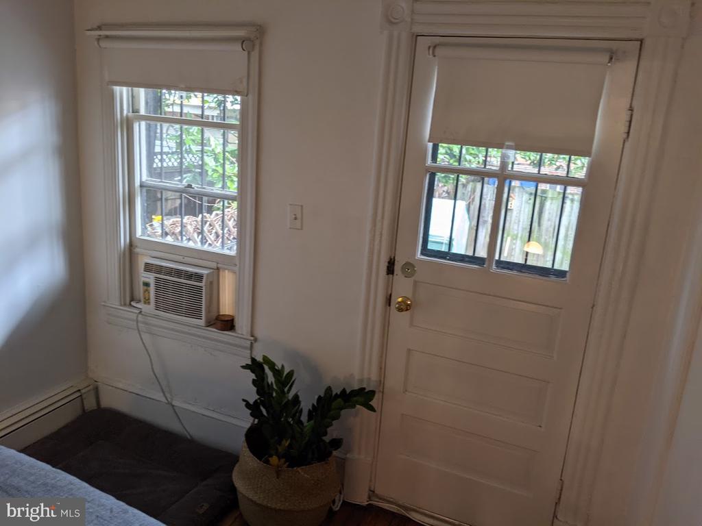 113 5TH STREET NE #1