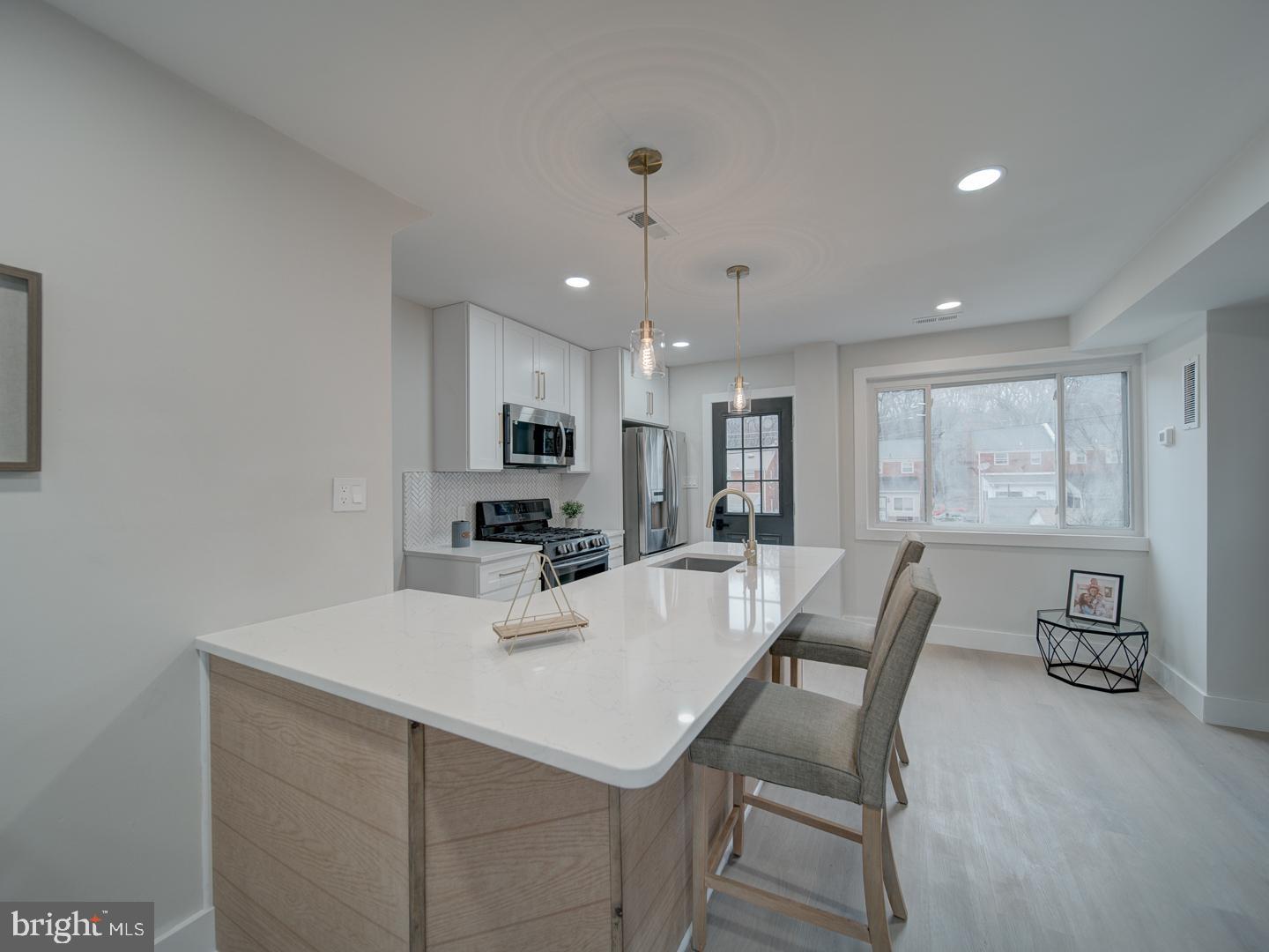 4372 Dubois Pl SE