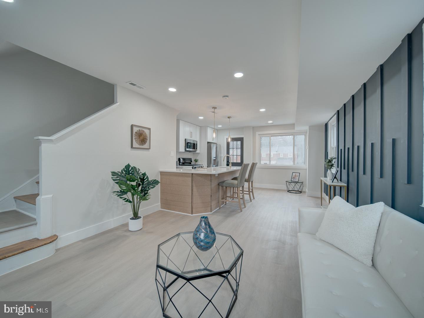 4372 Dubois Pl SE