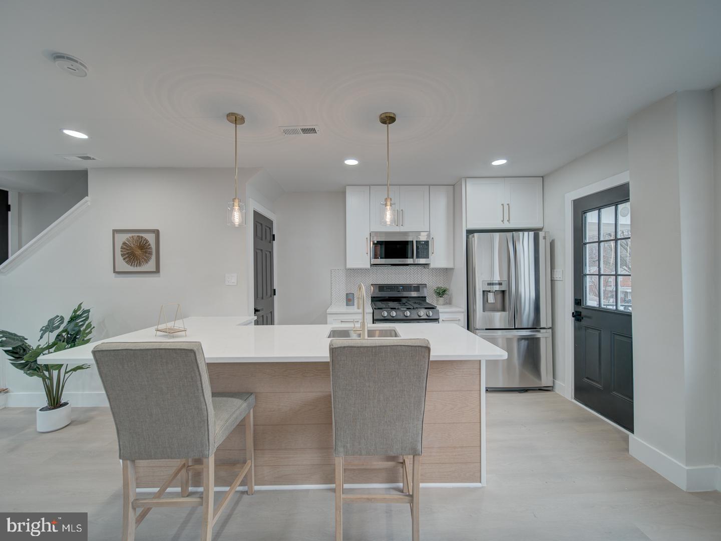 4372 Dubois Pl SE