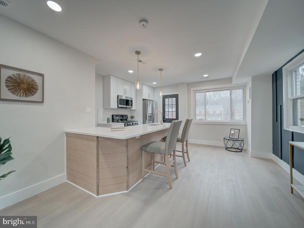 4372 Dubois Pl SE