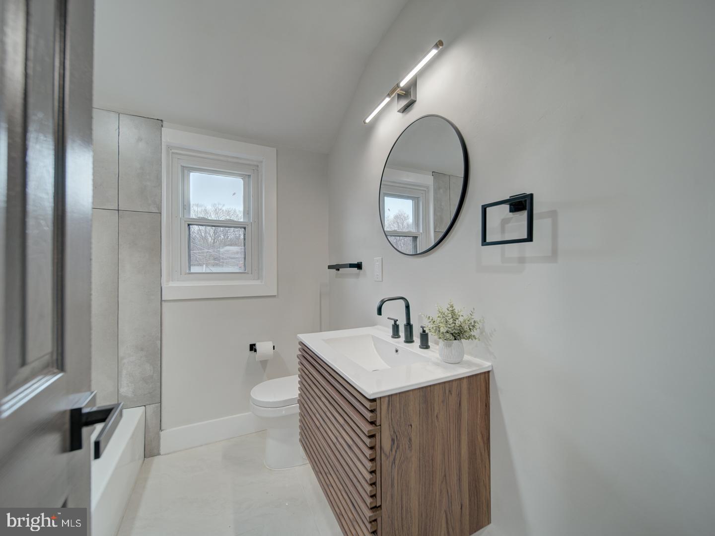 4372 Dubois Pl SE