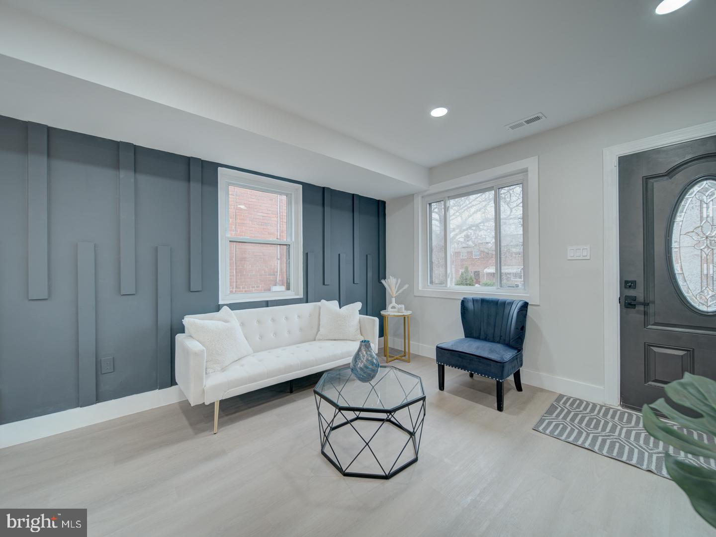 4372 Dubois Pl SE