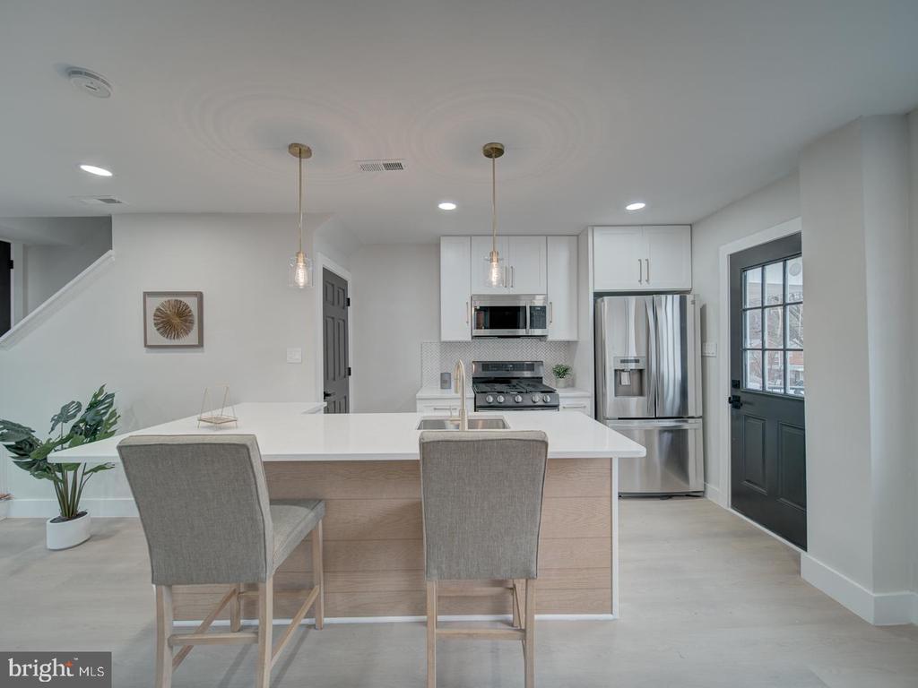 4372 Dubois Pl SE