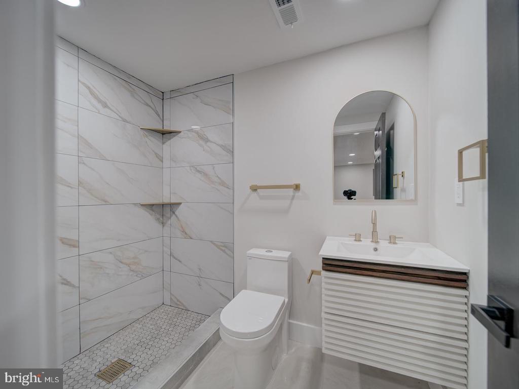 4372 Dubois Pl SE