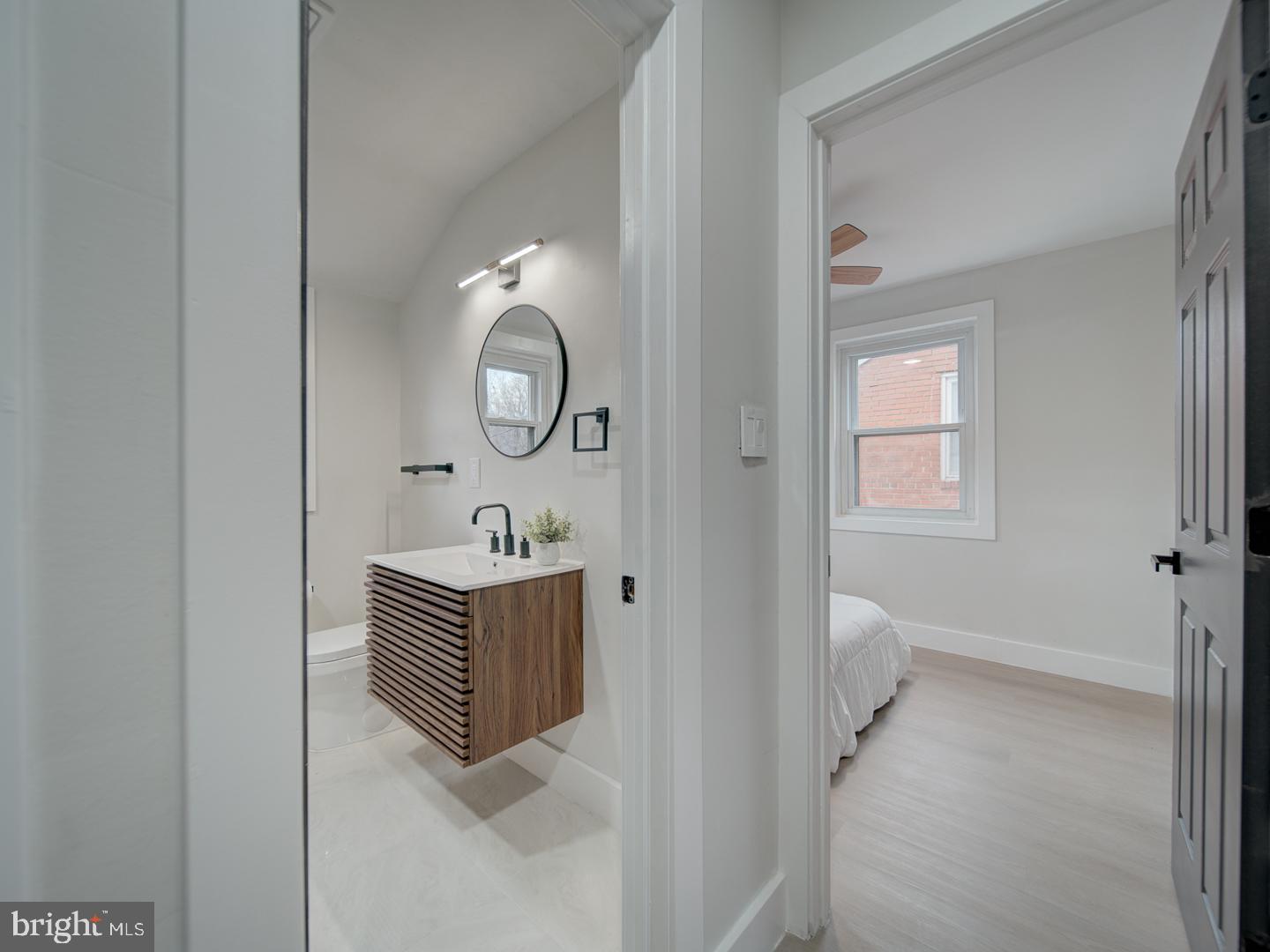 4372 Dubois Pl SE