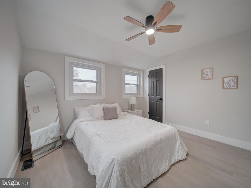4372 Dubois Pl SE
