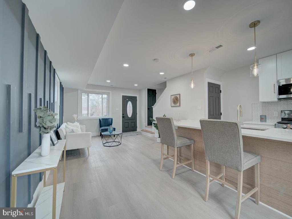 4372 Dubois Pl SE