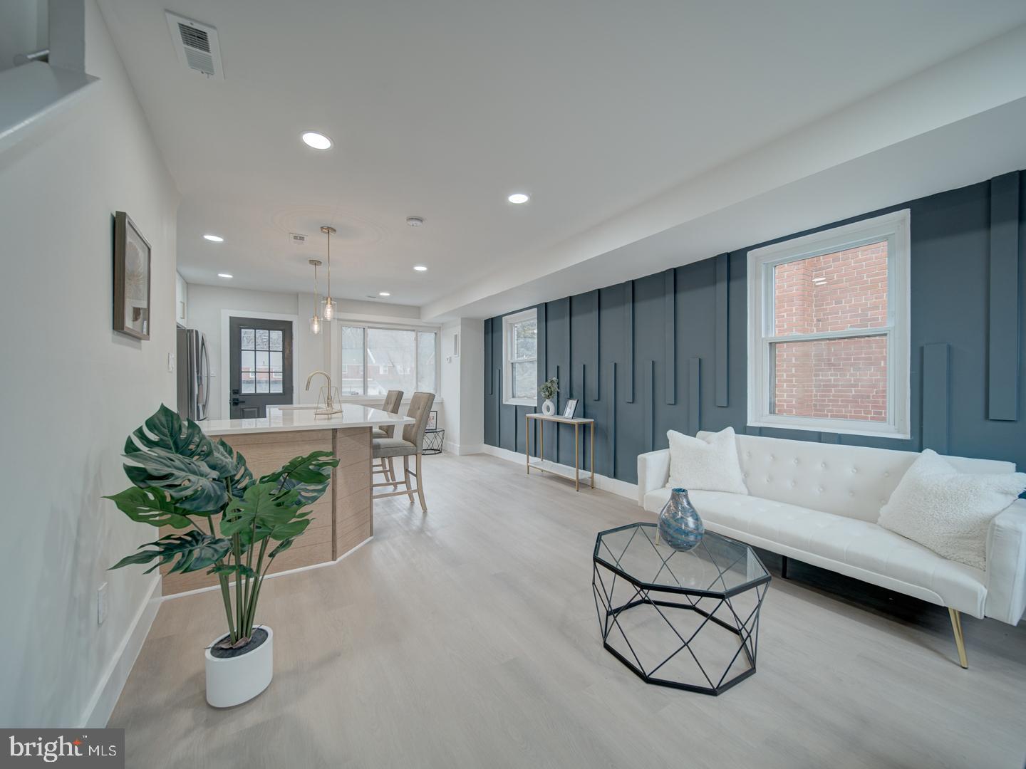 4372 Dubois Pl SE