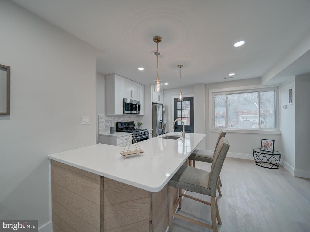 4372 Dubois Pl SE