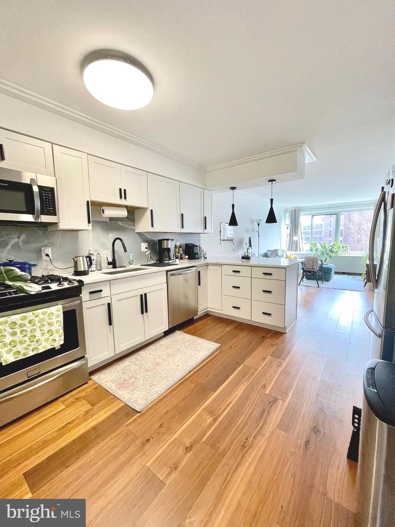 1330 NEW HAMPSHIRE AVE NW #607