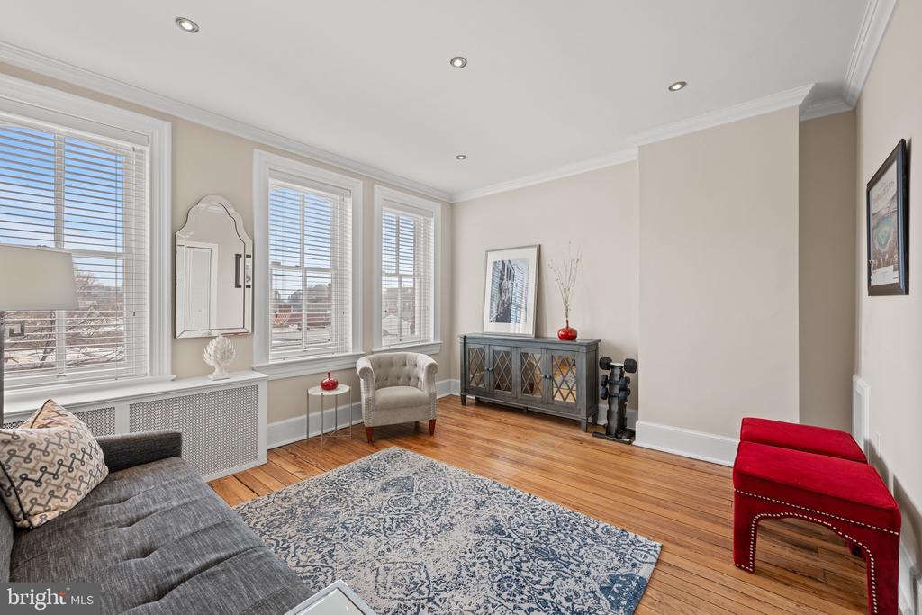 1214 30th St NW