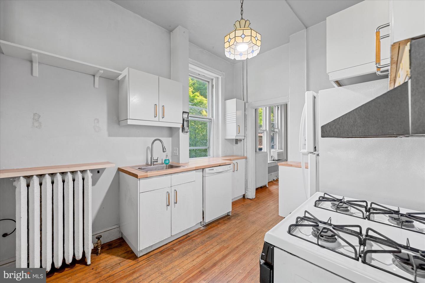 14 10th St NE