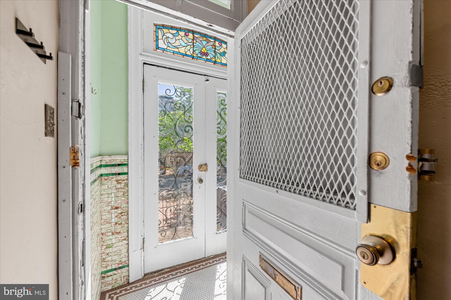 14 10th St NE