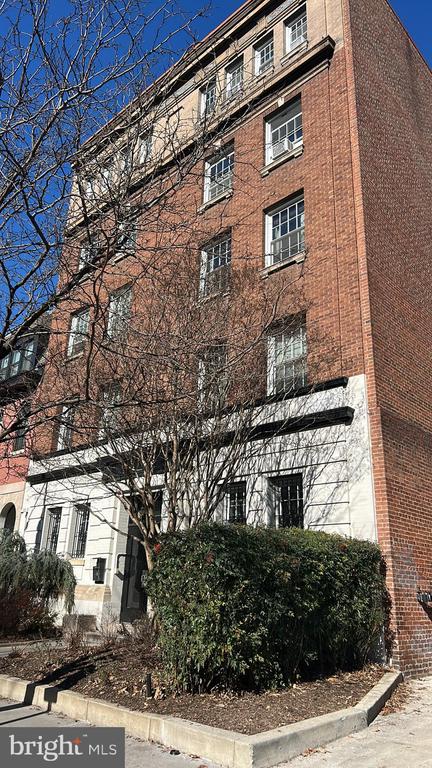 1705 P STREET NW 1