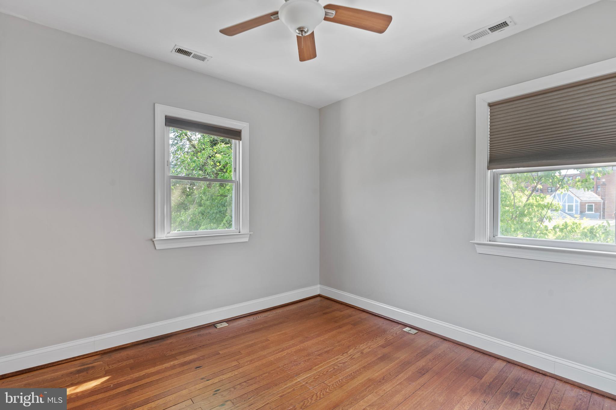 804 DAHLIA STREET NW