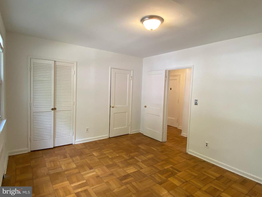 4000 BEECHER STREET NW 101