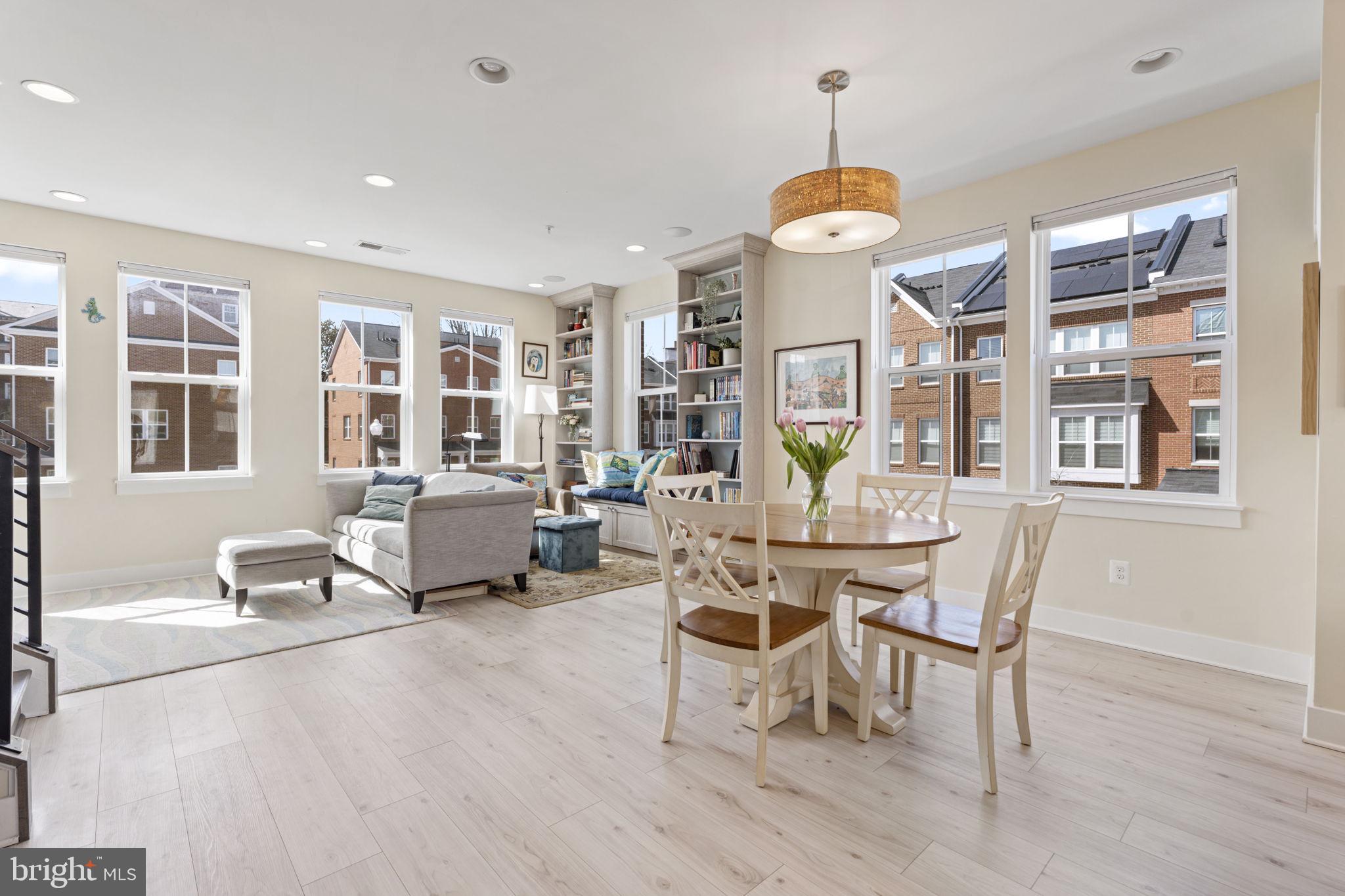 4451 JOSEPH PLACE NE