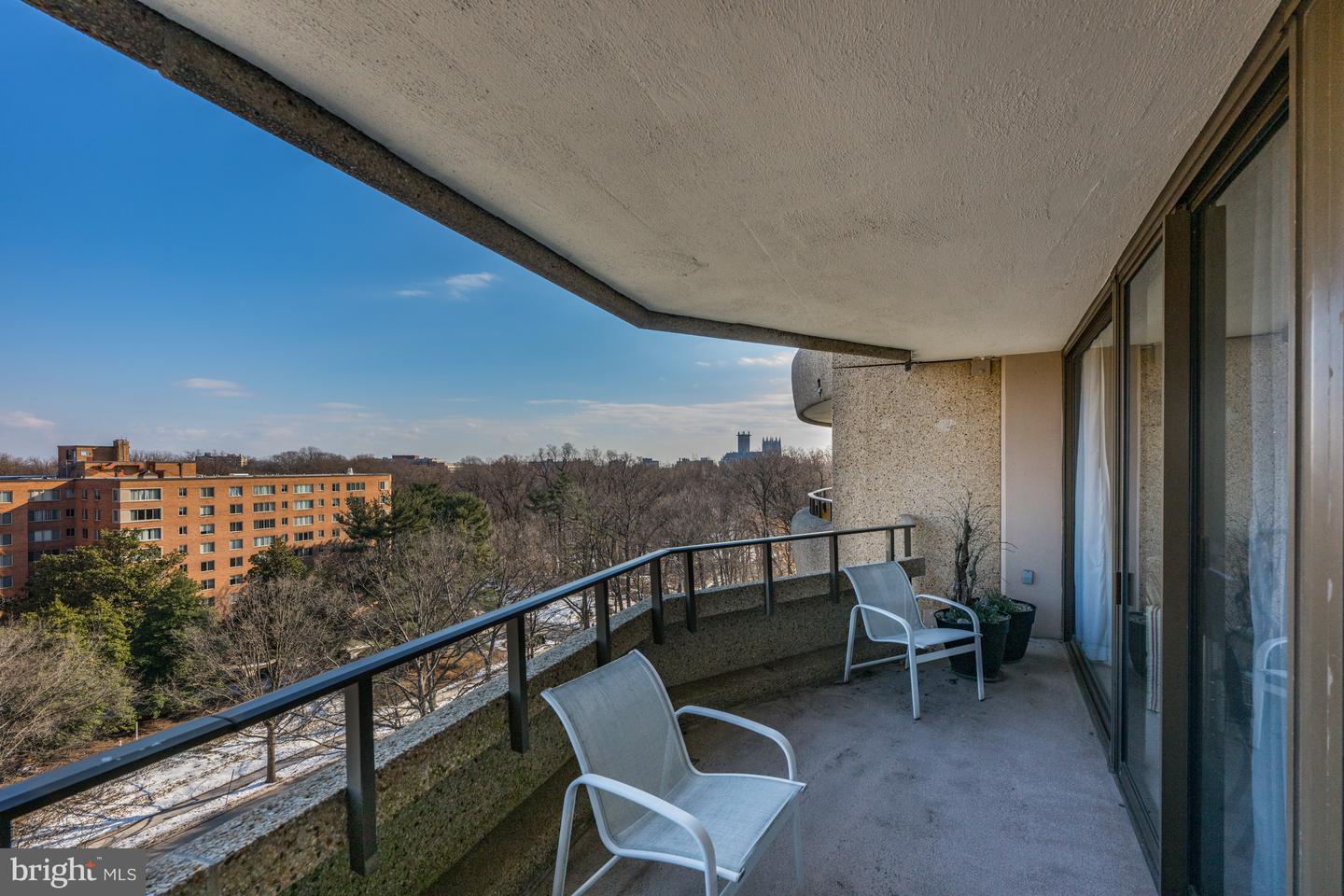 4200 Massachusetts Ave NW #813