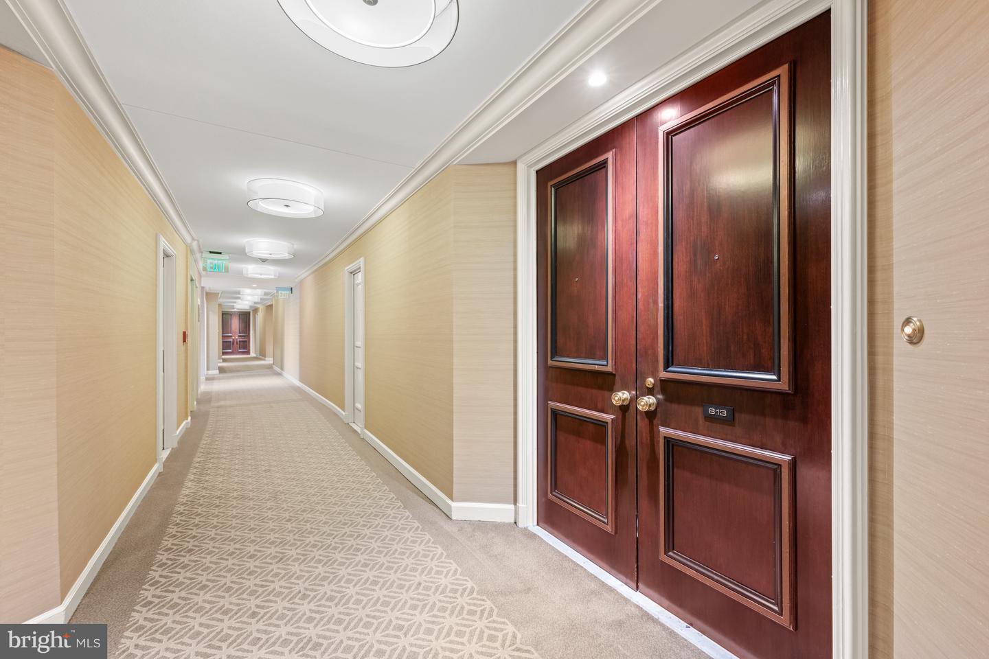 4200 Massachusetts Ave NW #813
