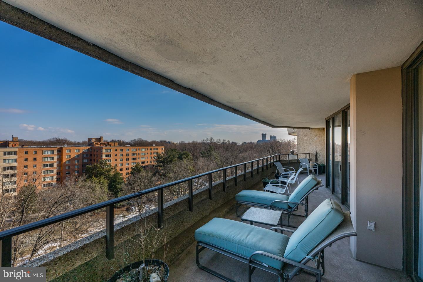 4200 Massachusetts Ave NW #813