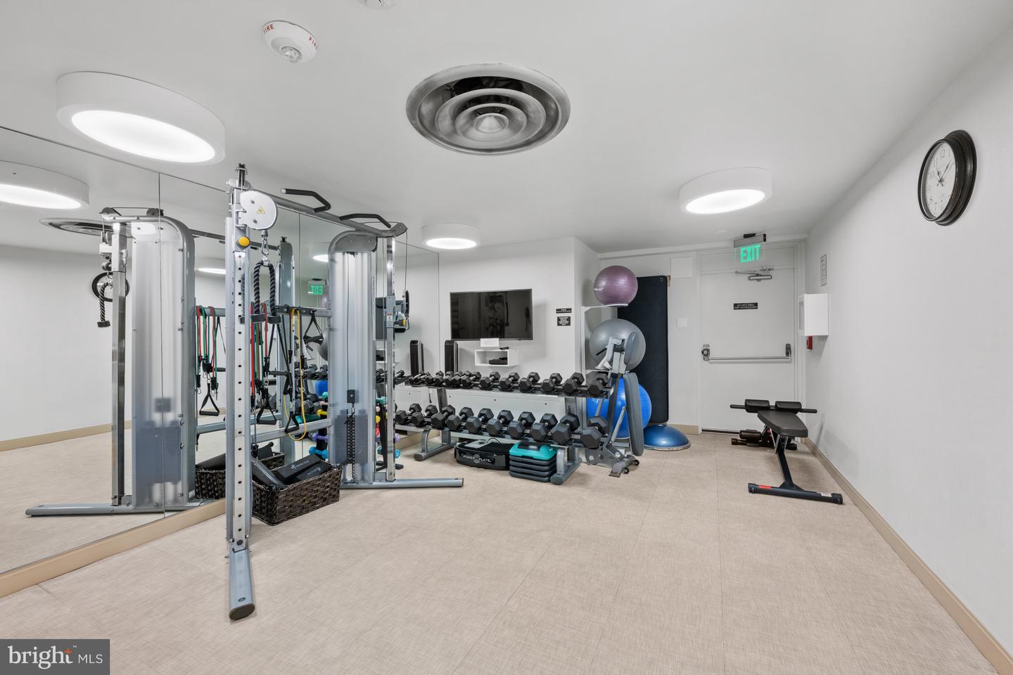 4200 Massachusetts Ave NW #813