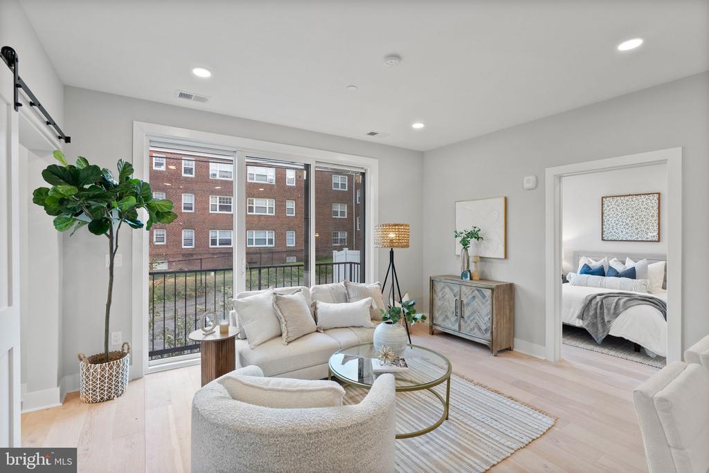 2019 M STREET NE 4