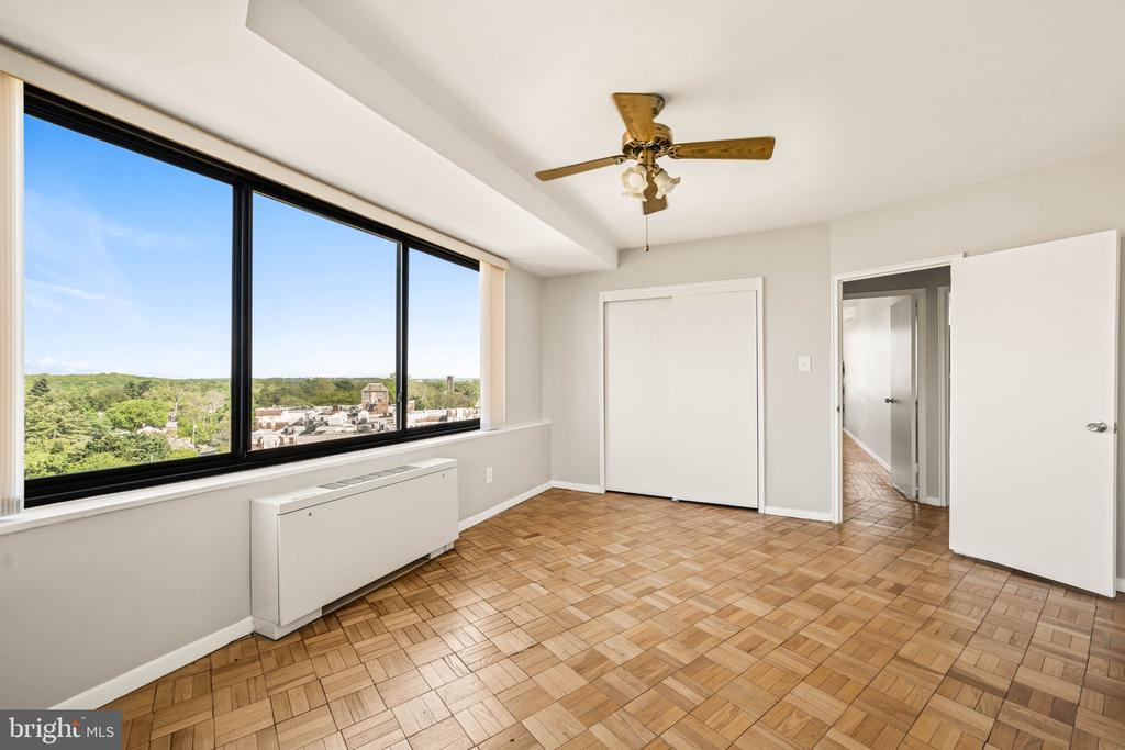 4740 CONNECTICUT AVENUE NW Unit: 1002
