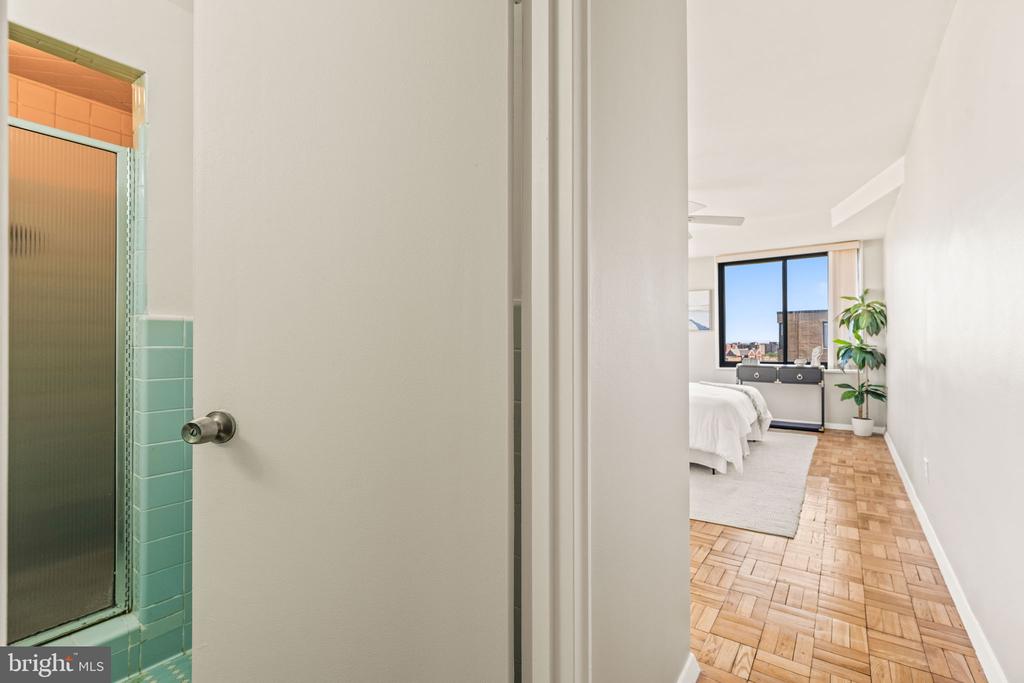 4740 CONNECTICUT AVENUE NW Unit: 1002