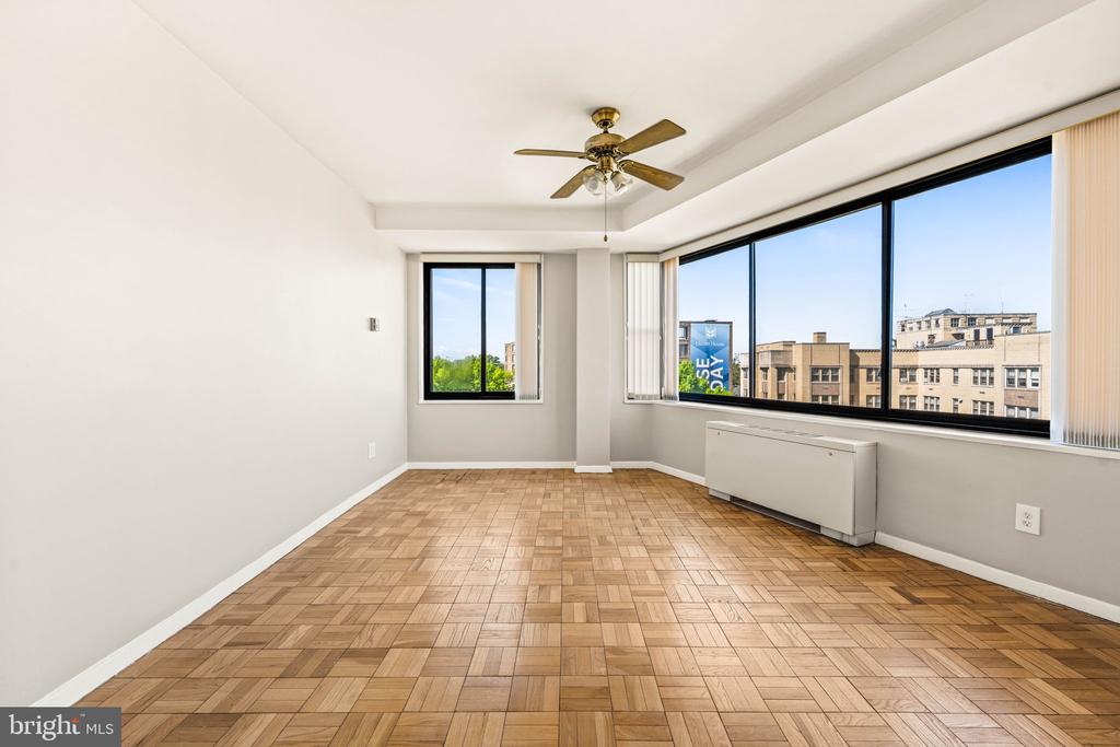 4740 CONNECTICUT AVENUE NW Unit: 1002