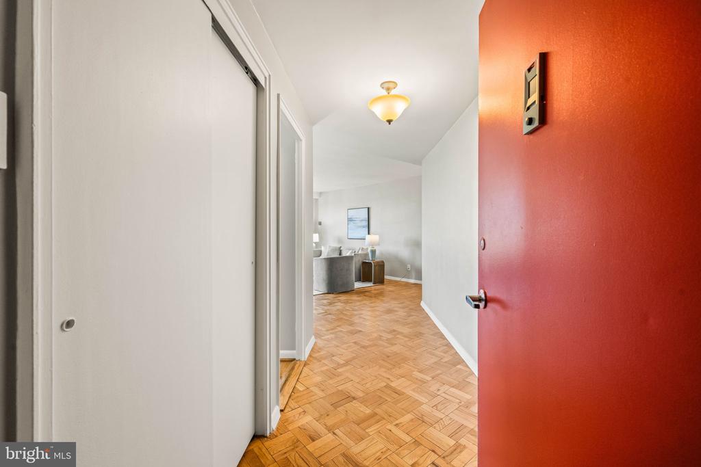 4740 CONNECTICUT AVENUE NW Unit: 1002