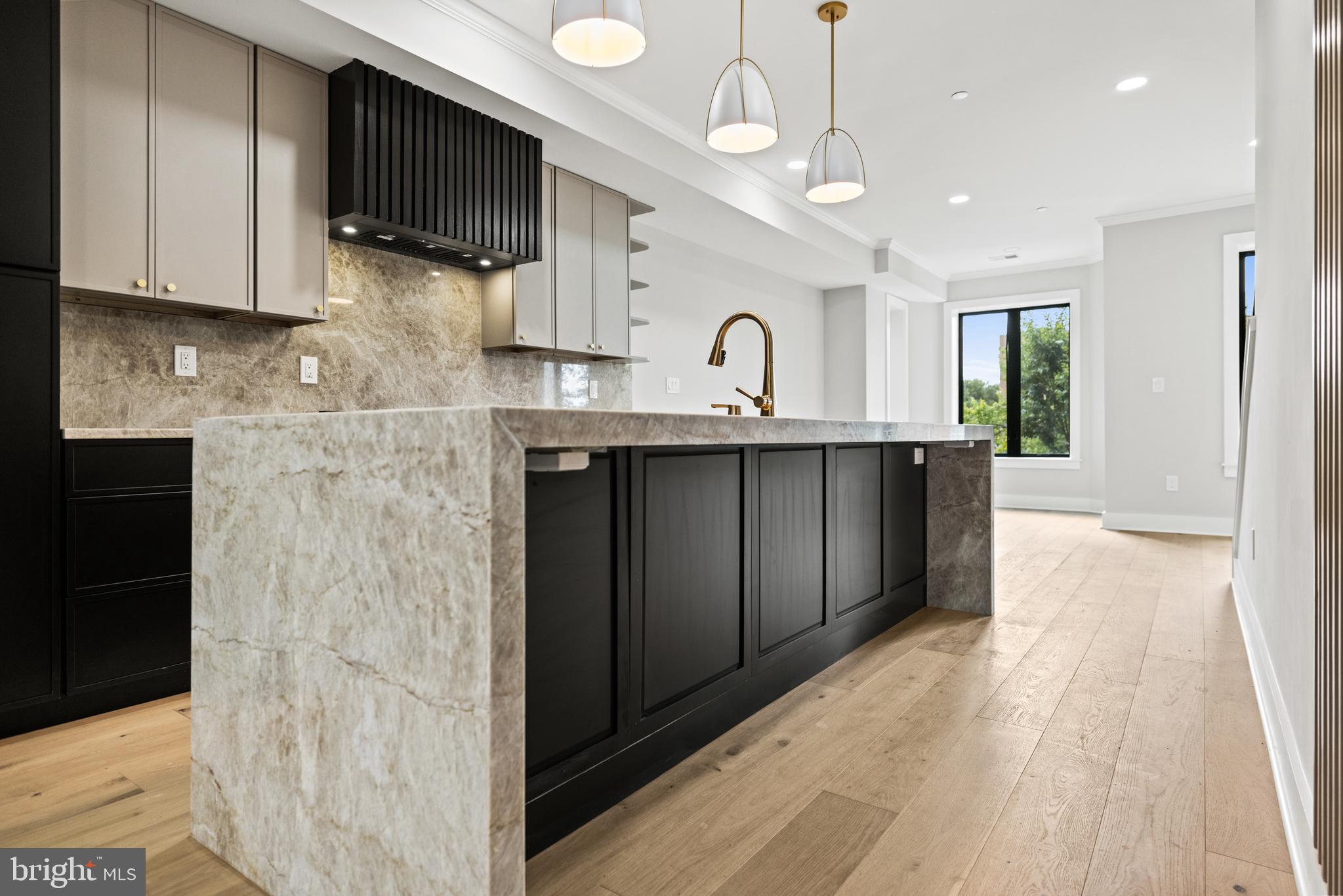 1407 1ST STREET NW PH-2