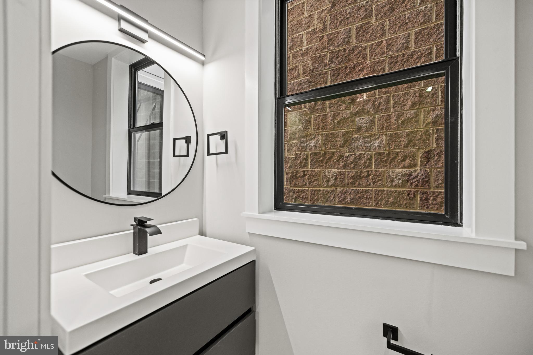 1407 1ST STREET NW PH-2
