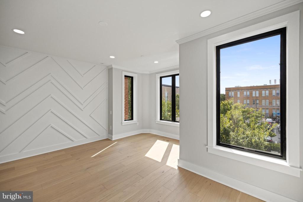 1407 1ST STREET NW PH-2