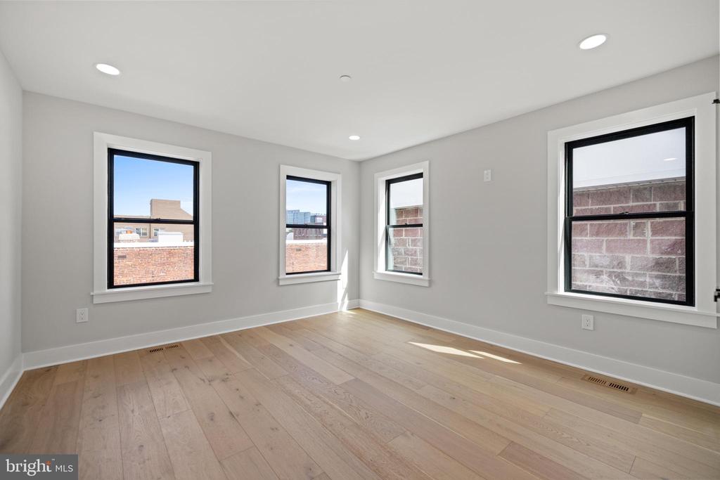 1407 1ST STREET NW PH-2