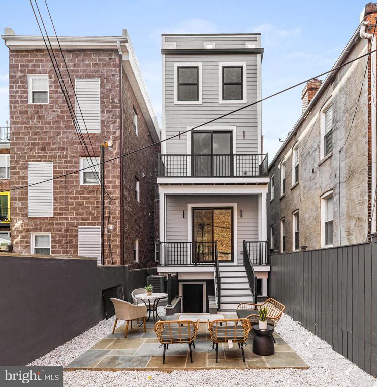 1407 1ST STREET NW 1