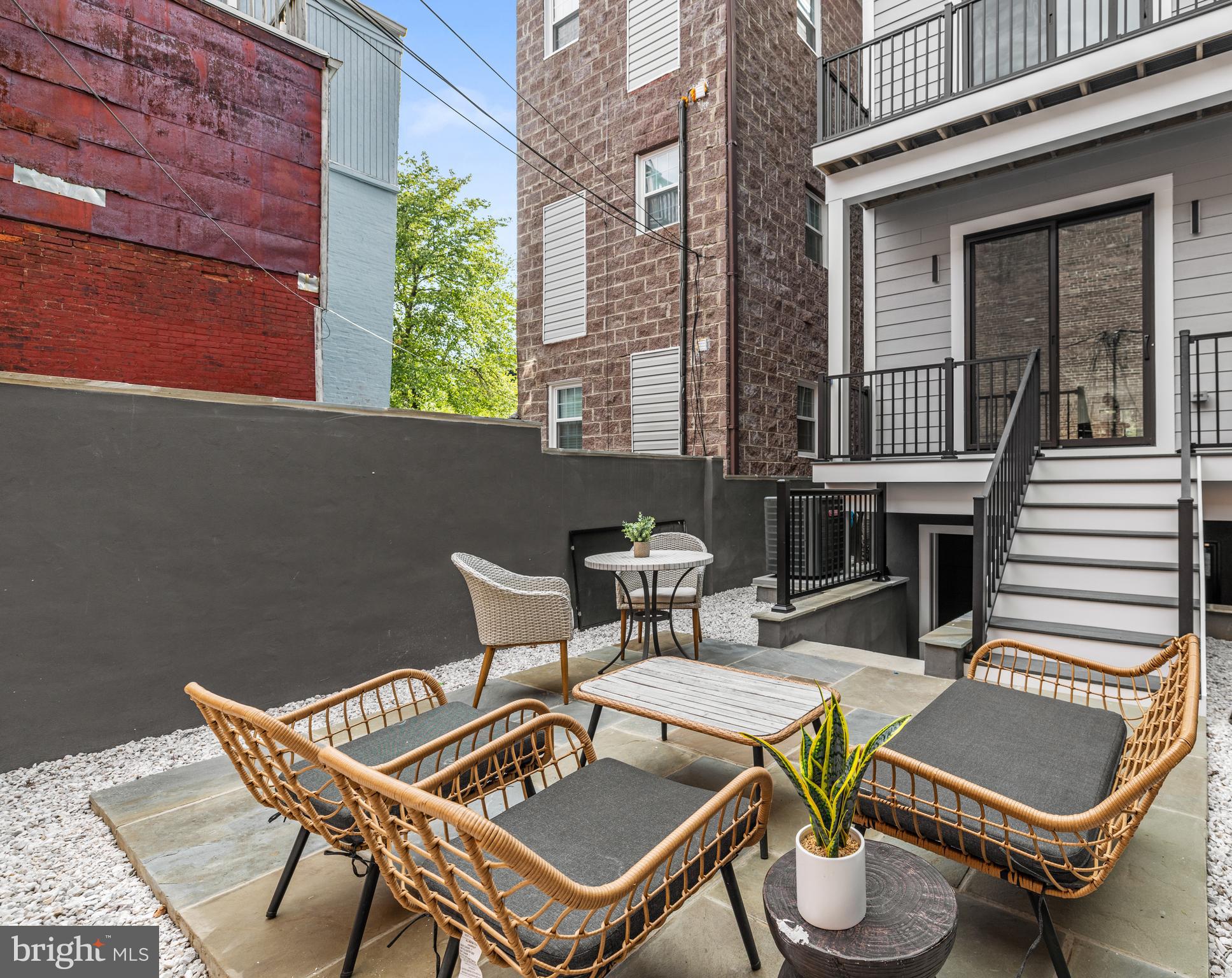 1407 1ST STREET NW 1