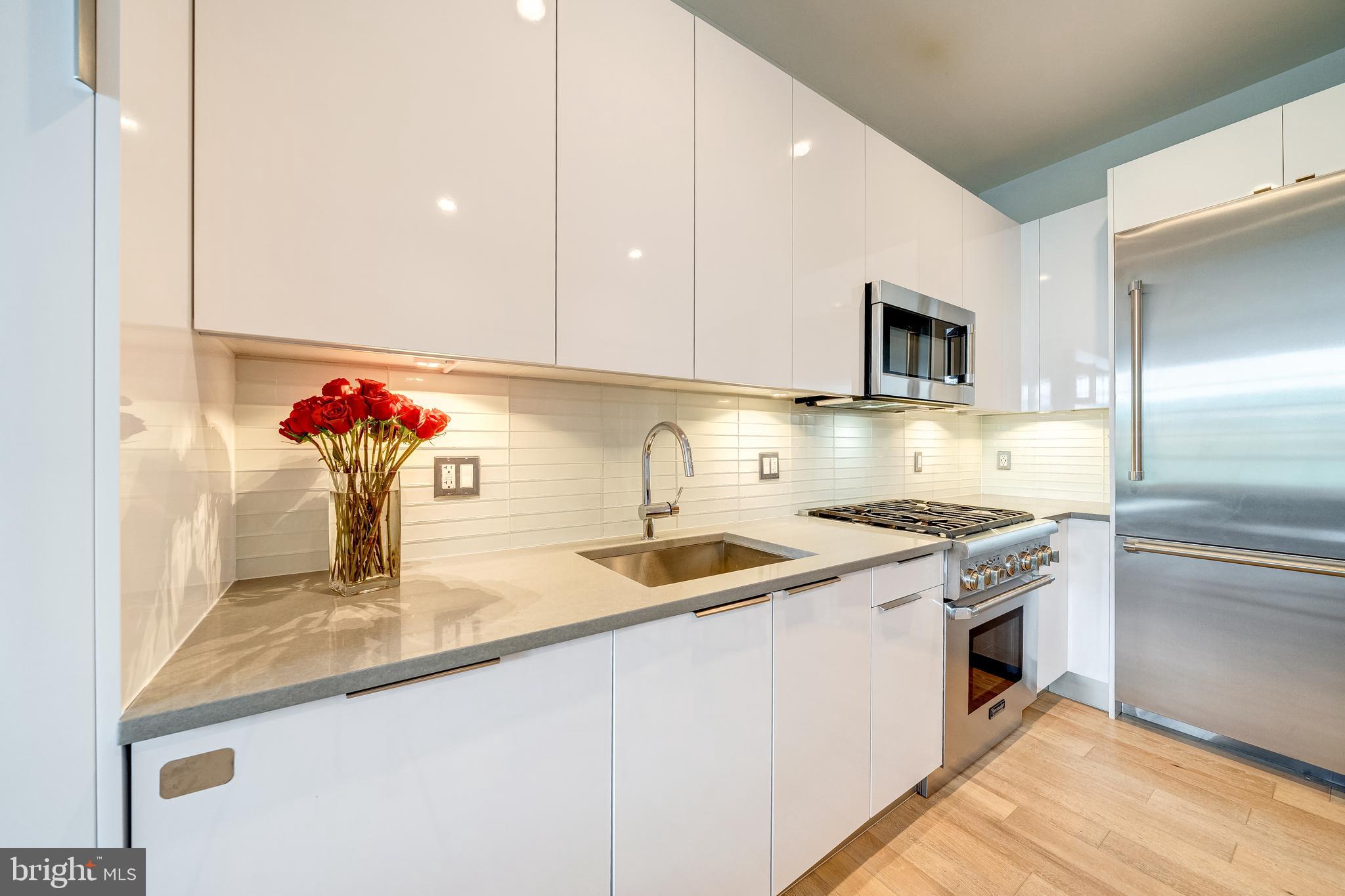 45 SUTTON SQUARE SW PH11