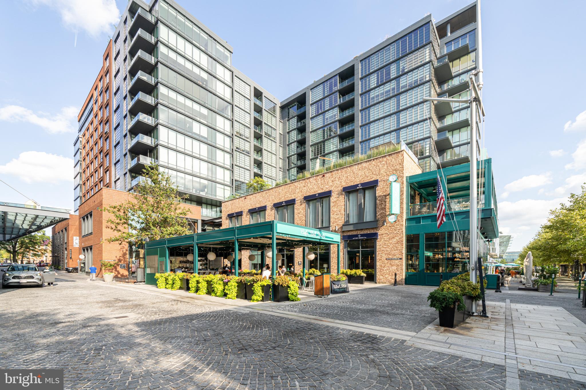 45 SUTTON SQUARE SW PH11