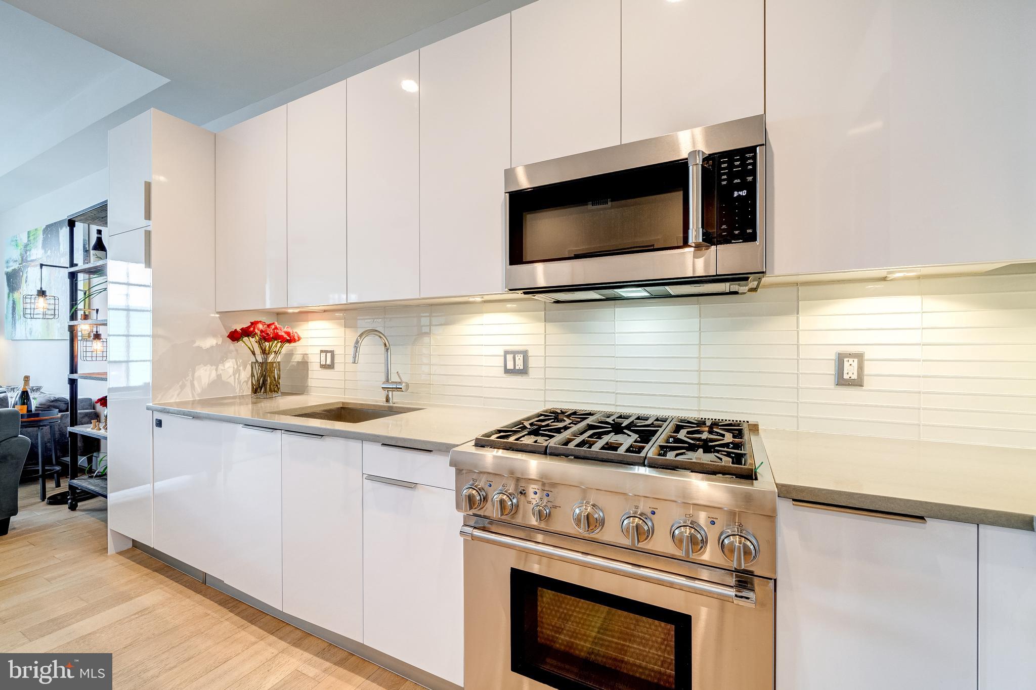 45 SUTTON SQUARE SW PH11