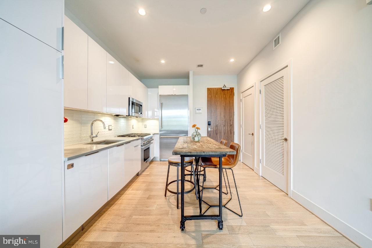 45 SUTTON SQUARE SW PH11