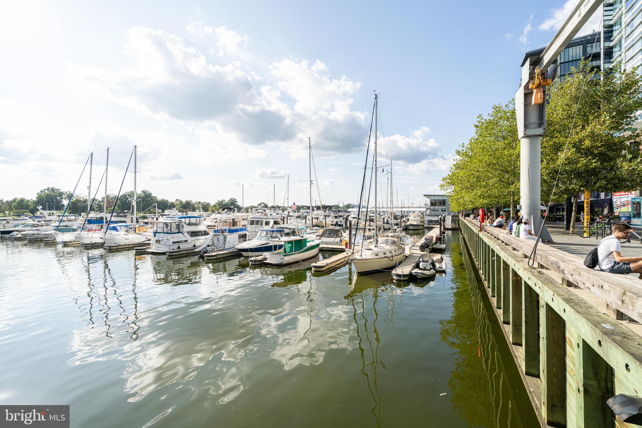 45 SUTTON SQUARE SW PH11