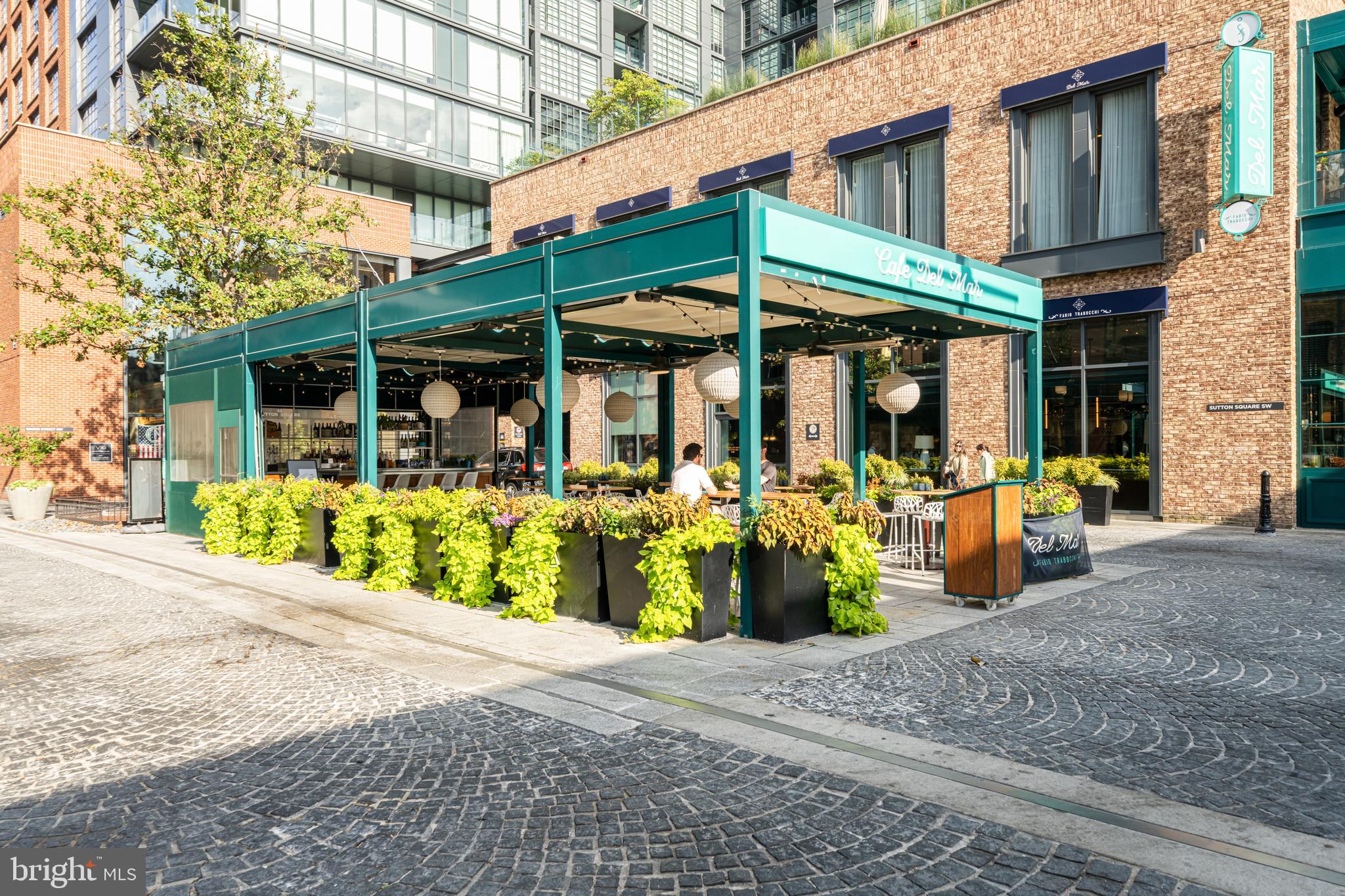 45 SUTTON SQUARE SW PH11