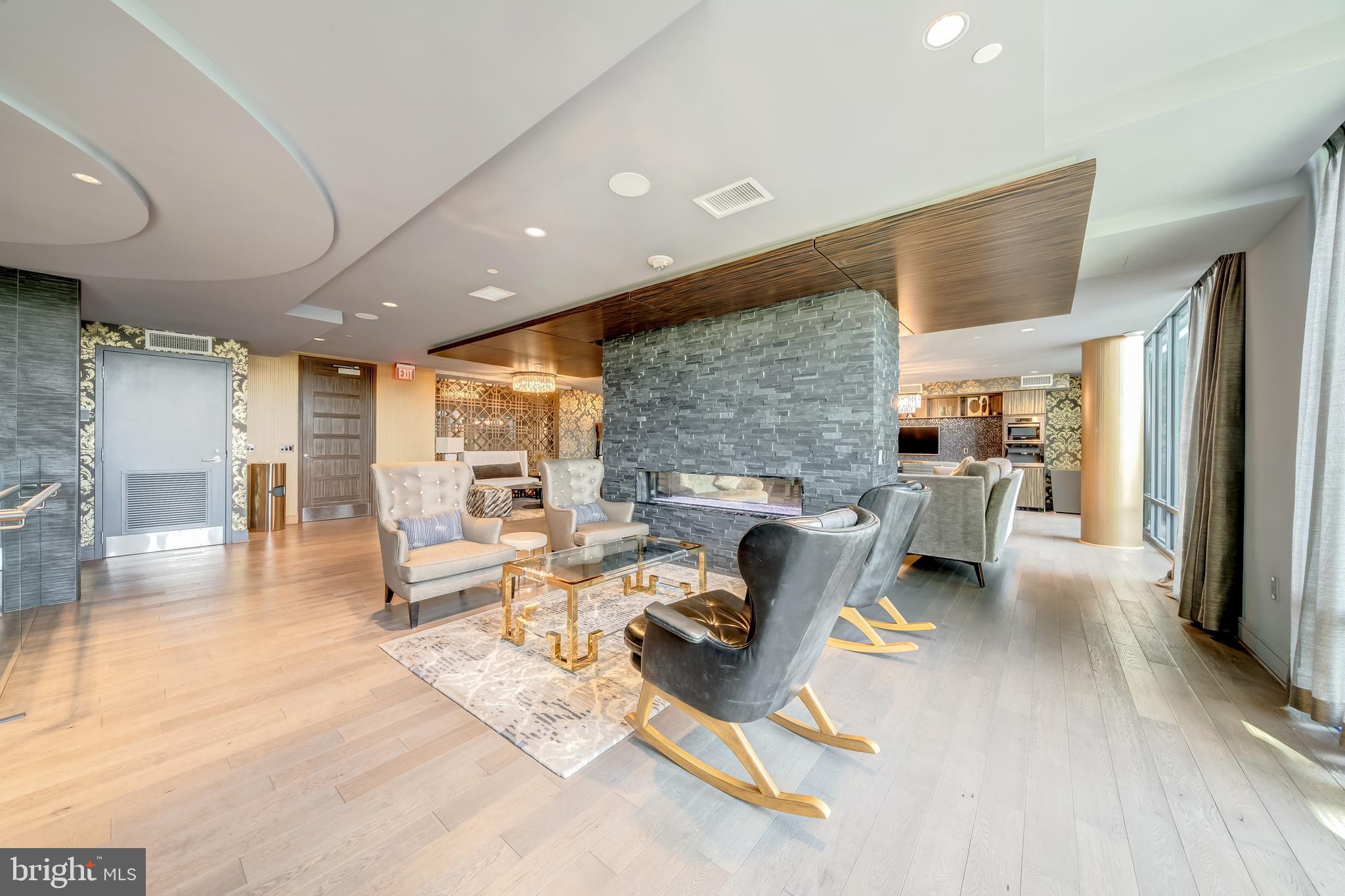 45 SUTTON SQUARE SW PH11